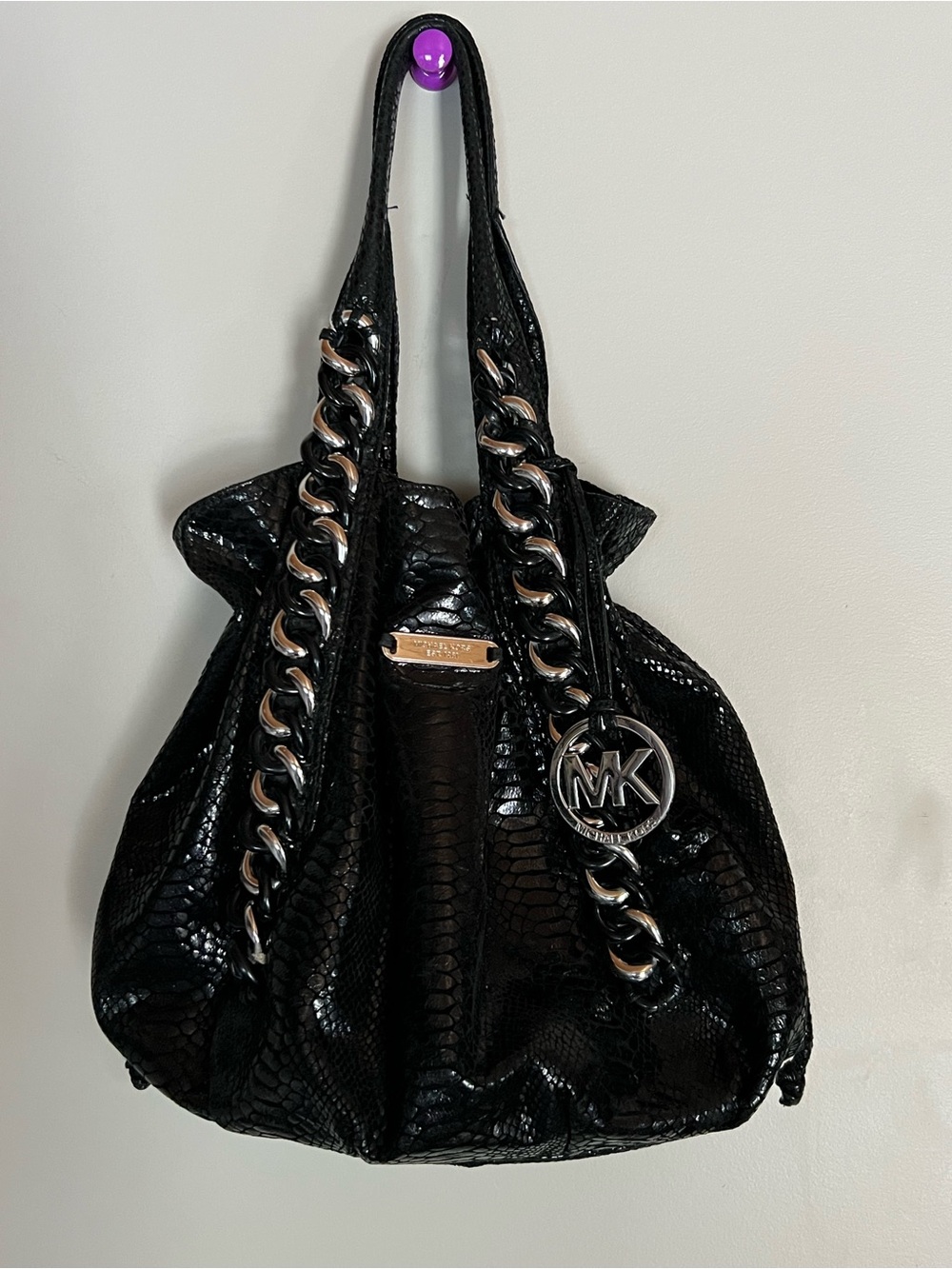 Michael Kors Black Croc Embossed Drawstring Tote Chain Handles MK Charm Large
